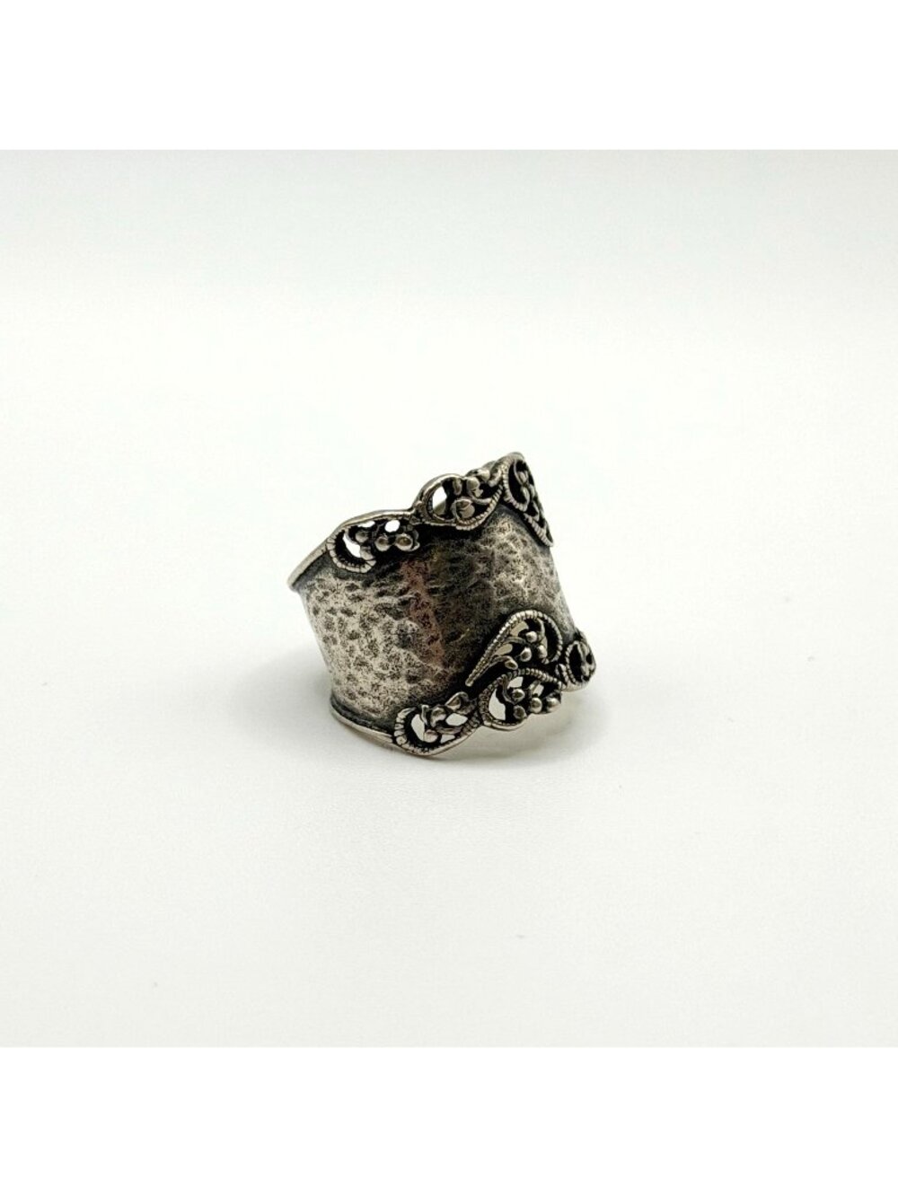 PZ PAZ Israel 925 Sterling Silver Hammered Scrollwork Cigar Band Ring Size 8.5